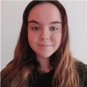 Integradora social que da apoyo en tareas y repaso